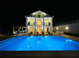 Sunshine Villa
