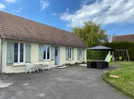 Maison de 2 chambres avec terrasse et wifi a Cabourg