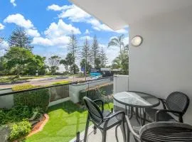 Windward 4, 3 bedroom unit ocean front