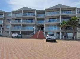 201 Coral Island, 88 Coral Road, Bloubergstrand