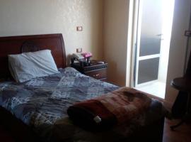 Alfares Hotel，位于At-Tafilah的酒店