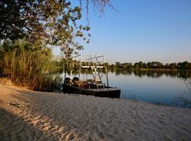 Zambezi Dusk，位于利文斯顿赞比西国家公园附近的酒店