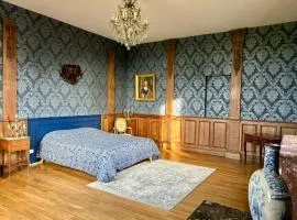 Château de la Pervenchère gîte Baroque