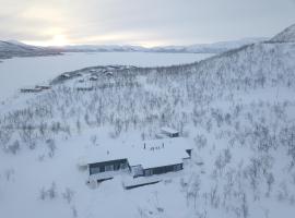 Sunrise View Lapland, Sky View Bedroom & Hot Tub，位于基尔匹斯扎我维的公寓
