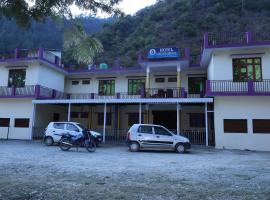 HOTEL SHIVKRIPA AND RESTAURANT，位于Dharāsu的酒店