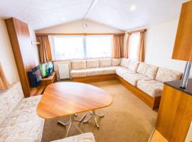 MP694 - Camber Sands - Sleeps 8，位于坎伯利的酒店