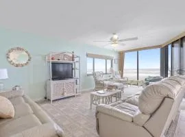 Oceanfront Corner Unit at Chadham-by-the-Sea Car Free Beach CH210