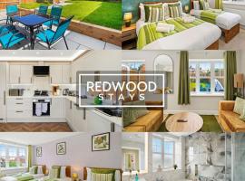 BRAND NEW! Modern Houses For Contractors & Families with FREE PARKING, FREE WiFi & Netflix By REDWOOD STAYS，位于法恩伯勒的酒店