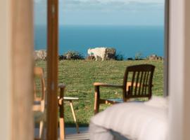 NEW SUITES SEA VIEW SARDINIA, Bedda Ista，位于卡斯特尔萨多的酒店