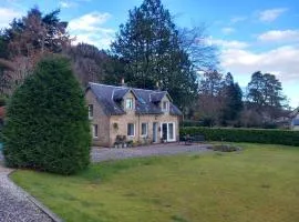 Beautiful Historic Cottage