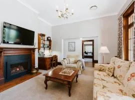Cawarra on the Park - Historic Mudgee Grandeur