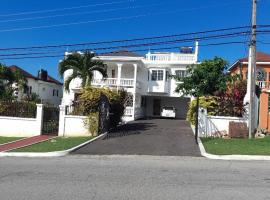 Montego Bay westgate Hills jamaica Melrose place，位于蒙特哥贝的酒店