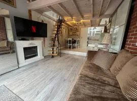 Przytulny Domek Gościnny Lawenda z Netflixem i konsolą PS4, Bezpłatny Parking