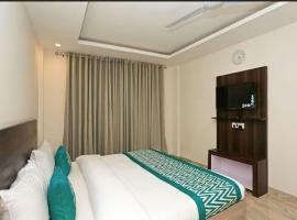 Hotel Global Stay Near Delhi Airport，位于新德里Mahipalpur的酒店