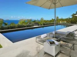 Luxury Vacation Villa 13