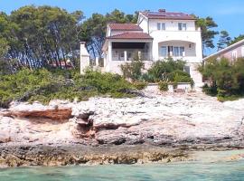 Villa Putto，位于尼亚卢卡的酒店