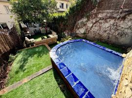 casa en Masnou junto a playa y tren，位于马斯诺的酒店