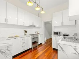 Quaint 3-Bed Heritage Home in the Heart of Sydney