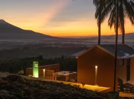 Bobocabin Bunaken Hills, Manado，位于美娜多的酒店