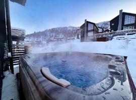 Stranda Fjellgrend - with jacuzzi & 3 bedrooms，位于斯特兰达的酒店