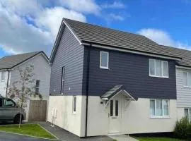 Entire 3bed house close to westward ho/ town