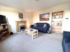 GuestReady-Close To Leeds City, Spacious, Sleeps 6，位于利兹的民宿