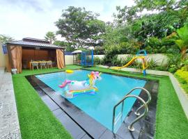 THE ALOSIA Private Pool 5 Bedroom Villa Vimala Hills Pet-Friendly，位于Gadok 1的酒店