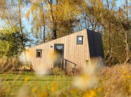 Tiny house De Ljip，位于韦斯特吉斯特的小屋