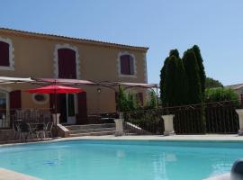 Luciole des Alpilles，位于穆里耶的酒店