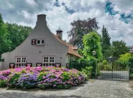 Boshuis vrijstaand op een oud landgoed