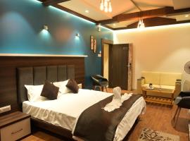 Hotel Limelight，位于Kudal的酒店