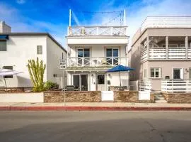 Freshly Renovated Beach House Steps to the Beach