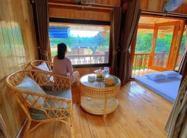 Nậm Thia Homestay，位于Yên Bái的酒店