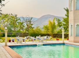 Jag Aravali Resort Udaipur- Experience Nature away from city Hustle，位于乌代浦的酒店