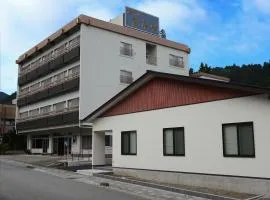 哈鲁莫托酒店