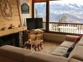 Vue Mont Blanc et toute la chaîne，位于孔布卢的酒店