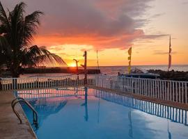 Medano Sunset Resort，位于曼巴豪的带泳池的酒店