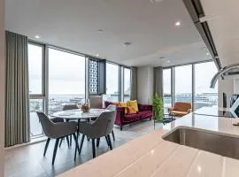 The Lexington - Luxury Serviced Apartments City Centre - City and Waterfront views
