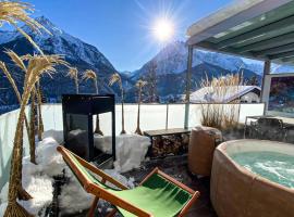 Ferienwohnung Chasa Splerin mit Whirlpool auf Terrasse，位于施库尔的酒店