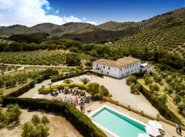 Cortijo La Presa，位于普里埃格·德·科尔多巴的带停车场的酒店