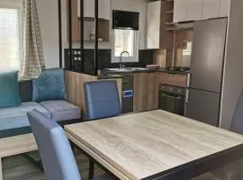 Bungalow de 3 chambres avec piscine partagee terrasse amenagee et wifi a Vias