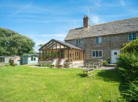 3 bed property in Isle of Purbeck Dorset IC001，位于科夫堡的酒店