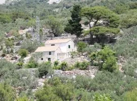 Holiday home Sweet Shelter with jacuzzi