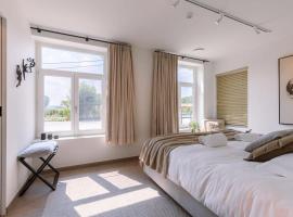 Lord - Charming double room at ranch "De Blauwe Zaal"，位于布鲁日的酒店