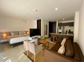 Room in Guest room - Elegant And Sophisticated Suite，位于里奥内格罗的酒店