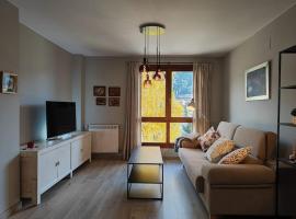 Boira, ideal familias, preciosas vistas, garaje incluido，位于萨连特加列戈的酒店