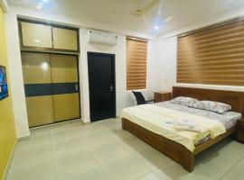 Phoenix Residency, Near MVR Cancer Centre, Vellalassery, NIT, Calicut，位于Māvūr的低价酒店