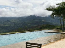 Finca Los Polines en Tarso，位于Tarso的酒店