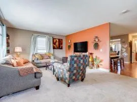 Charming Kalamazoo Home w/ Yard: 1 Mi to Downtown!