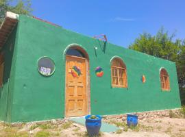 Casa de montaña placentera en la naturaleza con vista espectacular en Traslasierra，位于科尔多瓦的酒店